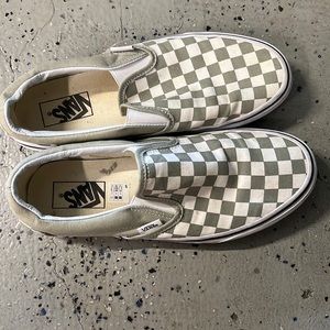 Womens gray and white checkered slip on vans size 9
